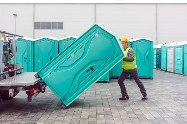 Best Portable restroom trailer rental  in Sartell, MN
